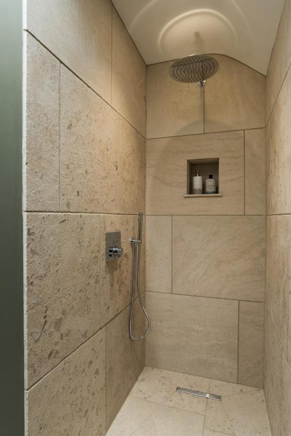 Holiday home Designer Cotswold Post House With External Sauna Tetbury